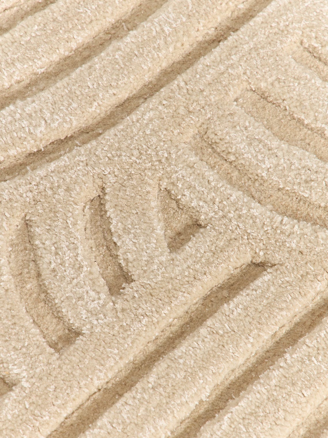 Creem Interlock High-Low Hand Tufted Wool Rug | Luxury Modern Carpet