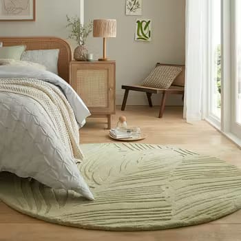 Round Botanical Leaf Oliv Green High-Low Wool Rug view 2